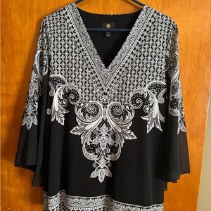 JM Collection Black and White Layered Patterned Blouse